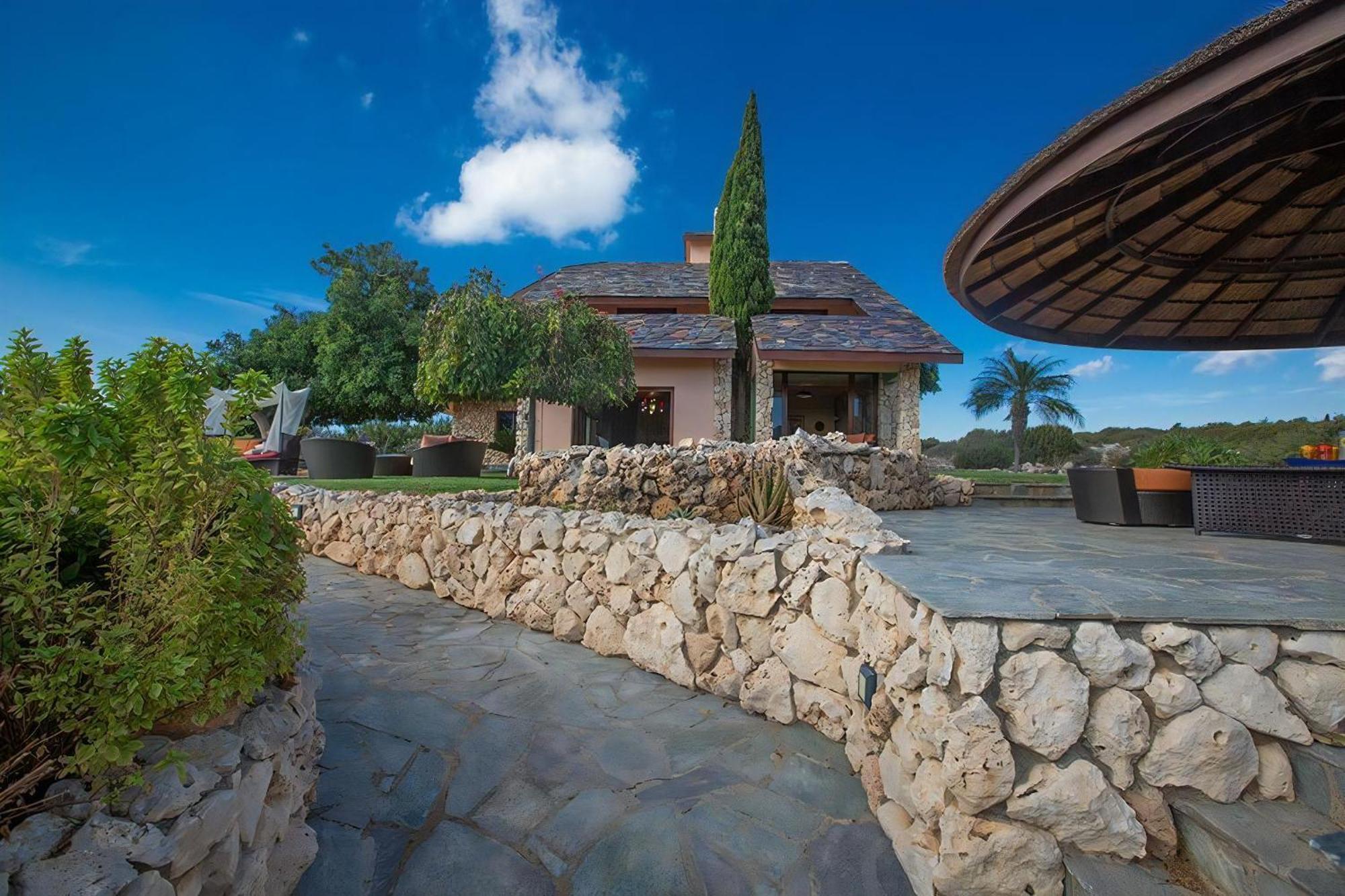 Foothills, Exquisite 5bdr With Pool And Stunning Views Villa Ayia Napa